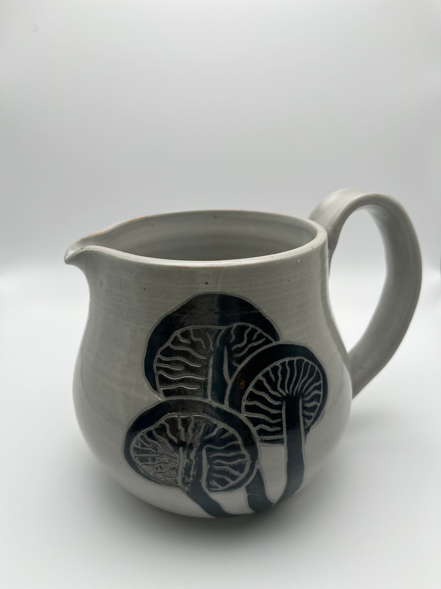 Mush Pitcher