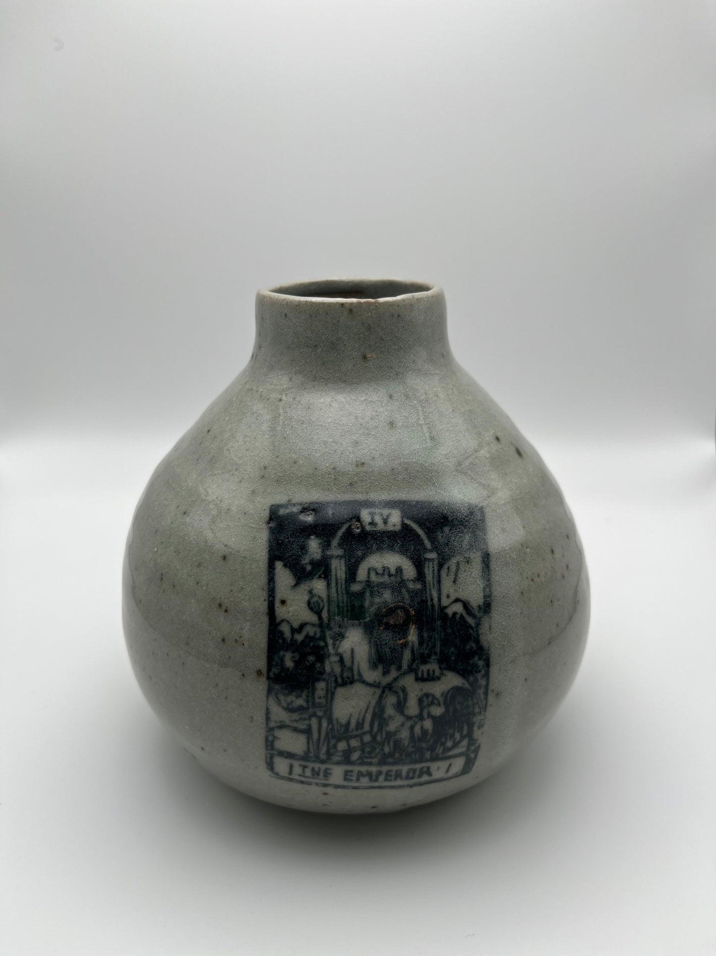 Emperor & Empress Tarot Cards Vase